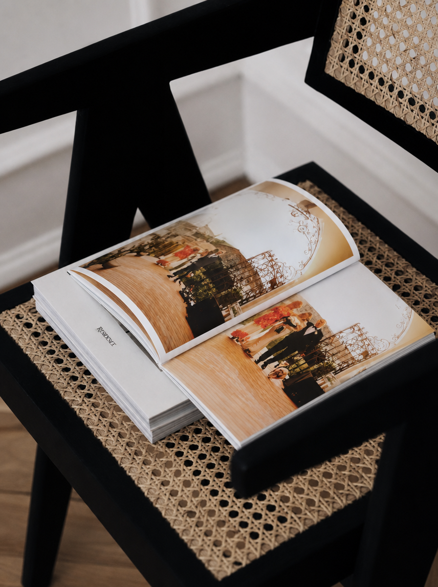 MAGAZINE hover