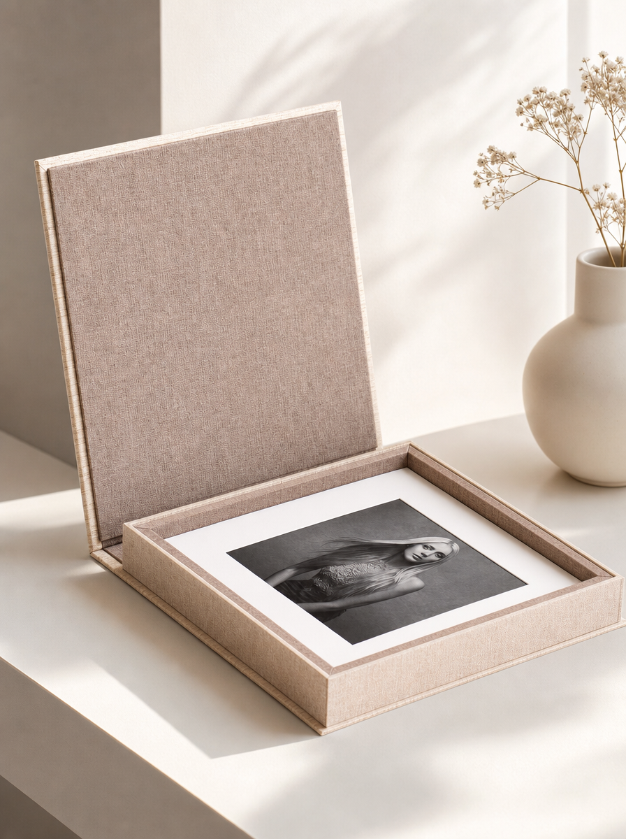 FOLIO BOX