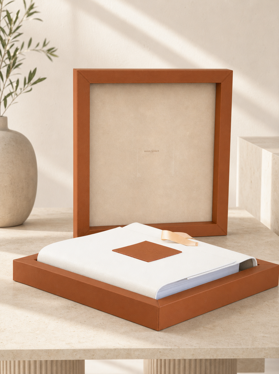 MAGNOLIA BOX hover
