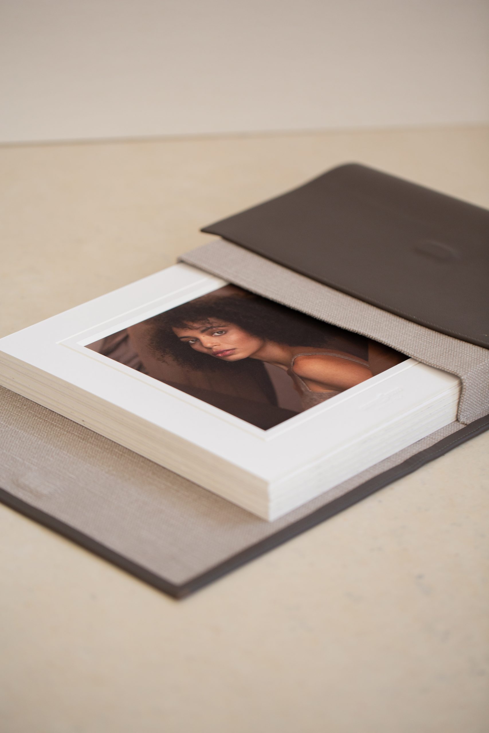 PORTFOLIO hover