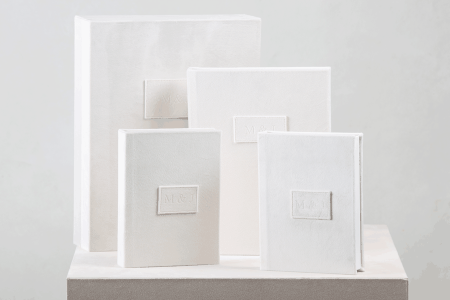 Animated preview of the Tramontina Collection colour and material presets